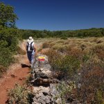 In marcia sul sentiero (foto L. Giunti)